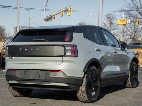 New 2026 Volvo EX30 Cross Country Ultra image 4