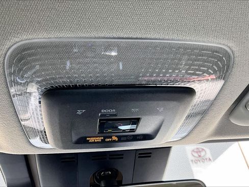 New 2026 Toyota Prius Plug-In Hybrid FWD image 17