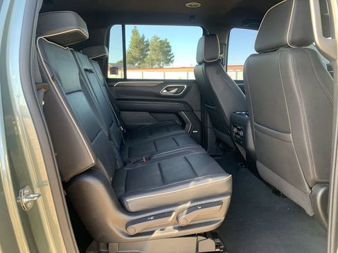Certified 2024 Chevrolet Suburban Premier image 25