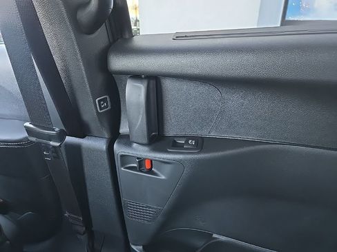 New 2026 Chrysler Pacifica Select w/ S Appearance Package image 93