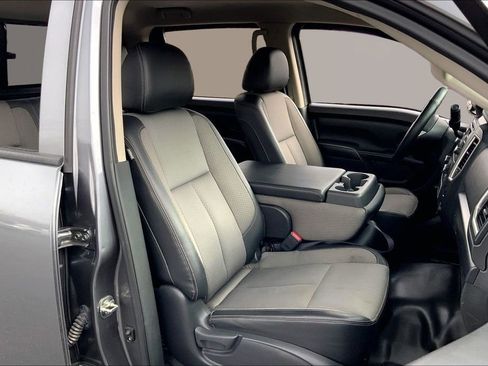 Used 2018 Nissan Titan S w/ S Utility Package image 19