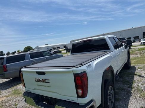 Used 2025 GMC Sierra 2500 SLE w/ SLE Value Package; AWD/4WD image 6