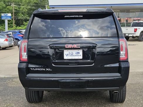 Used 2019 GMC Yukon XL SLT w/ Premium Edition RWD image 5