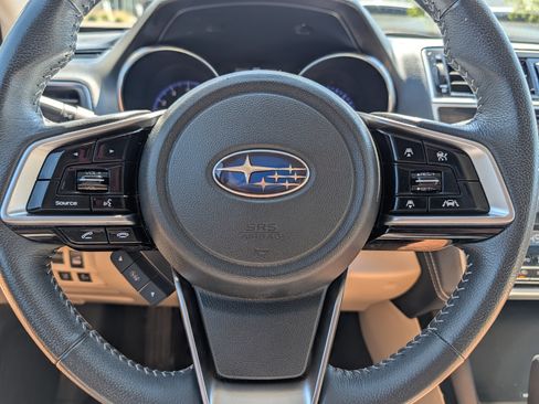 Used 2018 Subaru Outback 2.5i Limited AWD/4WD image 25