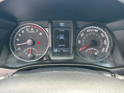 Used 2021 Toyota Tacoma SR RWD image 21