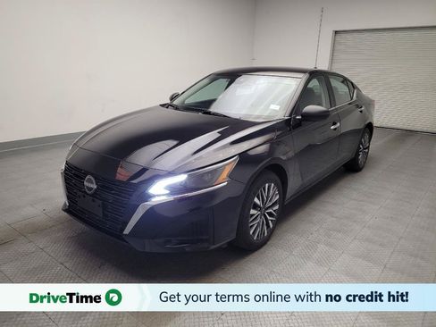 Used 2024 Nissan Altima 2.5 SV AWD/4WD image 1