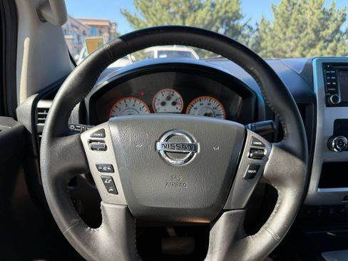 Used 2014 Nissan Titan PRO-4X AWD/4WD image 29