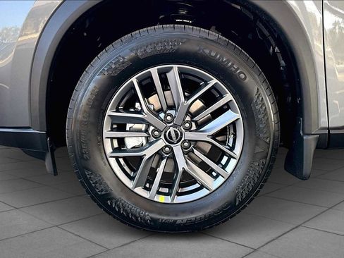 New 2026 Nissan Rogue S image 11