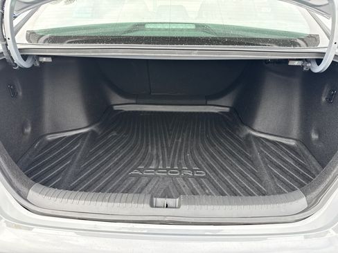 Used 2024 Honda Accord Sport image 8