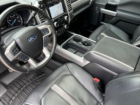 Used 2019 Ford F350 Platinum w/ Platinum Ultimate Package image 11