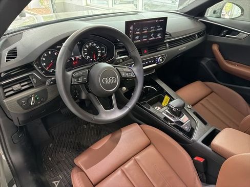 Used 2023 Audi A4 2.0T Premium w/ Convenience Package image 9