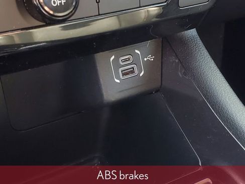 Used 2022 Jeep Compass Latitude image 29