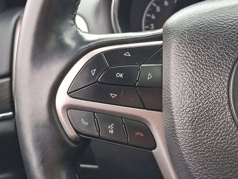 Used 2021 Jeep Grand Cherokee Limited AWD/4WD image 17
