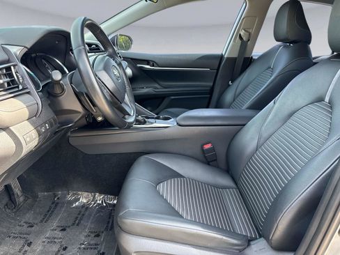 Used 2019 Toyota Camry SE image 19