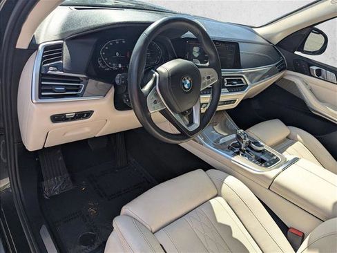 Used 2022 BMW X7 xDrive40i w/ Executive Package image 10
