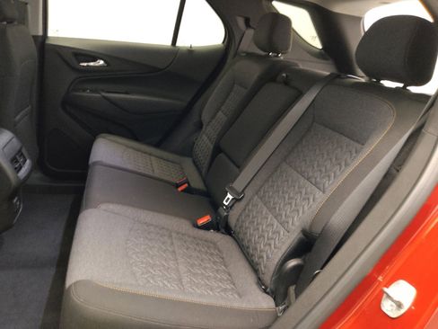 Used 2024 Chevrolet Equinox LT image 18