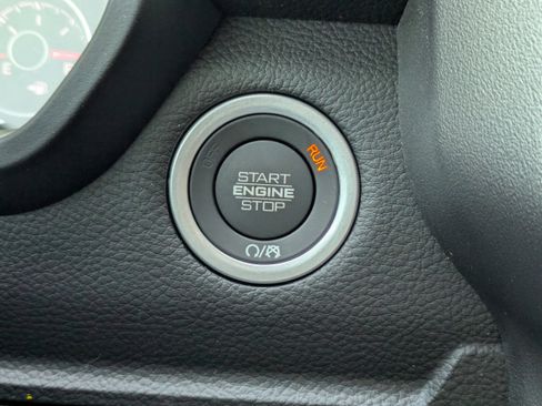 New 2026 RAM 1500 4x4 Crew Cab image 30