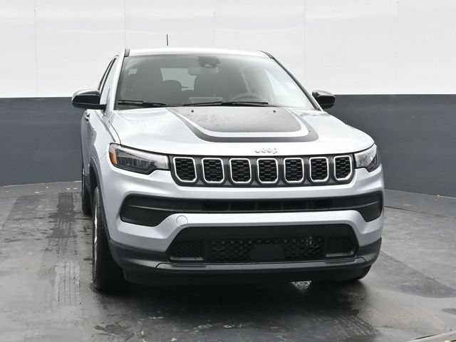 Used 2025 Jeep Compass Sport w/ Mopar Graphics Package AWD/4WD image 24