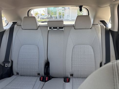 Used 2023 Honda HR-V LX image 16