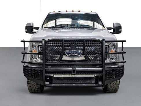 Used 2018 Ford F350 Lariat w/ Lariat Ultimate Package AWD/4WD image 3