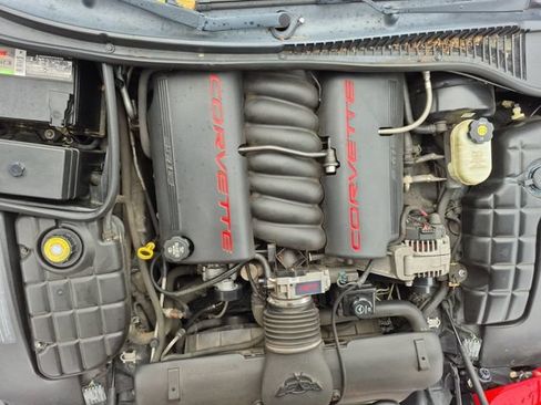 Used 2004 Chevrolet Corvette Coupe RWD image 20