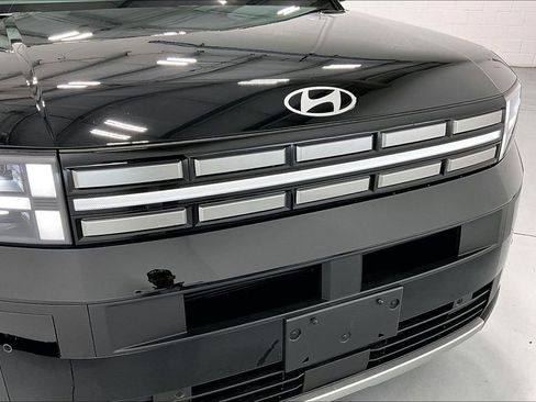 Used 2025 Hyundai Santa Fe SEL FWD image 35