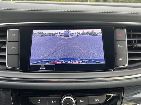 Used 2022 Buick Enclave Essence w/ LPO, Touring Package AWD/4WD image 18