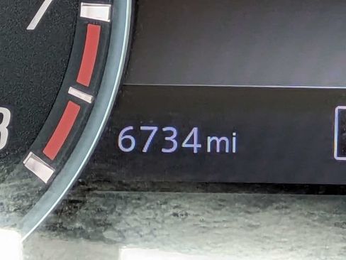 Used 2025 Nissan Frontier SV RWD image 25