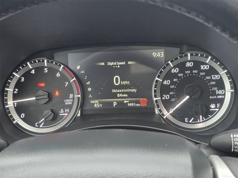 Certified 2024 Toyota Highlander LE image 29