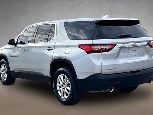 Used 2020 Chevrolet Traverse LS FWD image 8