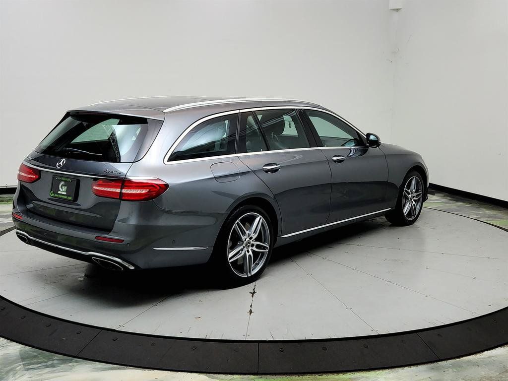 Used 2018 Mercedes-Benz E 400 4MATIC Wagon image 5
