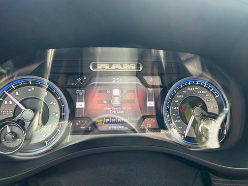 Used 2019 RAM 1500 Limited AWD/4WD image 25