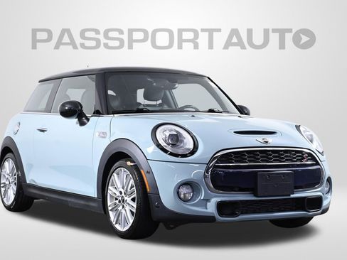 Used 2018 MINI Cooper S image 3