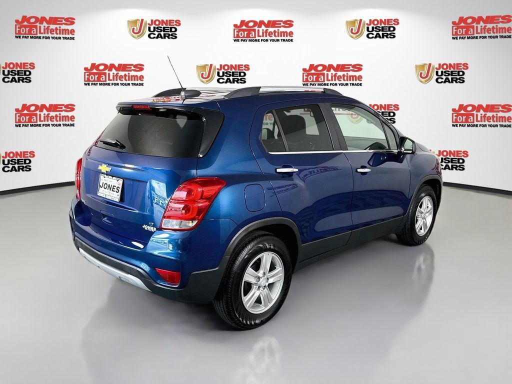 Used 2020 Chevrolet Trax LT w/ LT Convenience Package FWD image 15