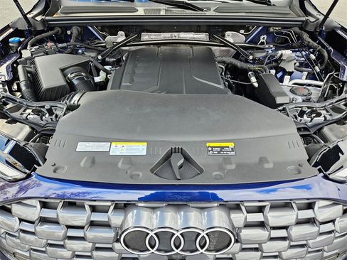 New 2025 Audi Q5 Premium image 23