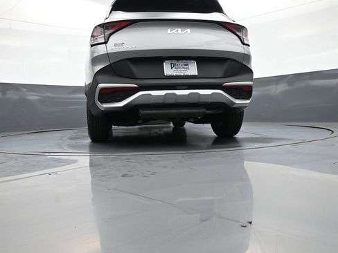 Certified 2025 Kia Sportage LX FWD image 29