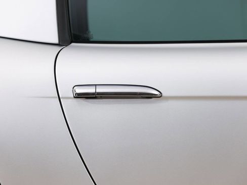 Used 2002 BMW Z8 image 26