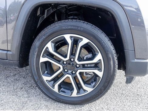 Used 2023 Jeep Compass Limited image 18