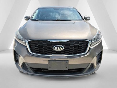 Used 2019 Kia Sorento AWD image 2