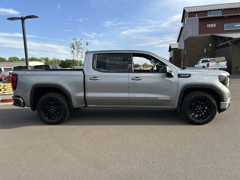 Used 2025 GMC Sierra 1500 Elevation image 9