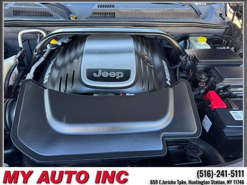 Used 2008 Jeep Commander Limited image 29