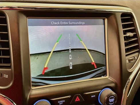 Used 2015 Jeep Grand Cherokee Limited AWD/4WD image 23