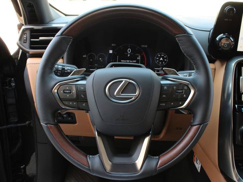 Used 2026 Lexus LX 700h Luxury w/ Accessory Package (Z1) image 13