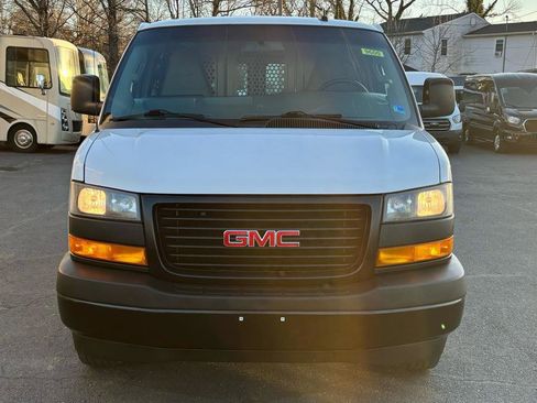 Used 2020 GMC Savana 2500 Extended w/ Driver Convenience Package image 3