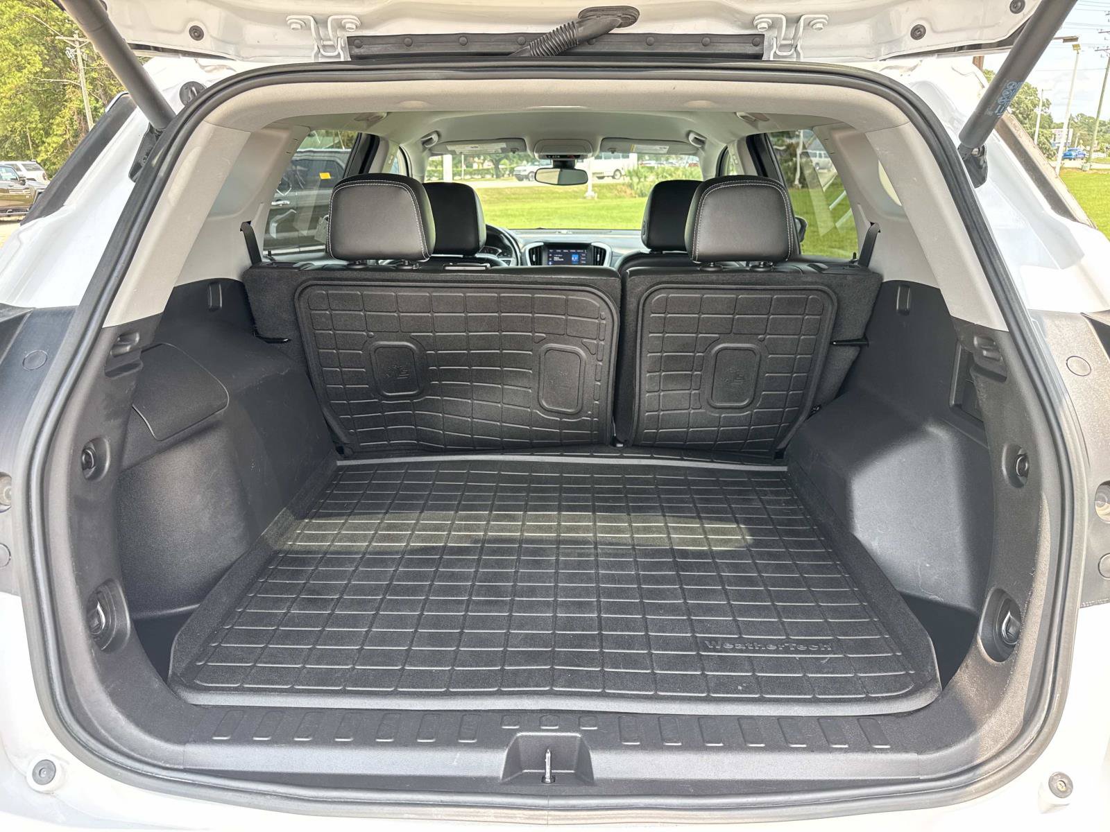 Used 2022 GMC Terrain SLT AWD/4WD image 12