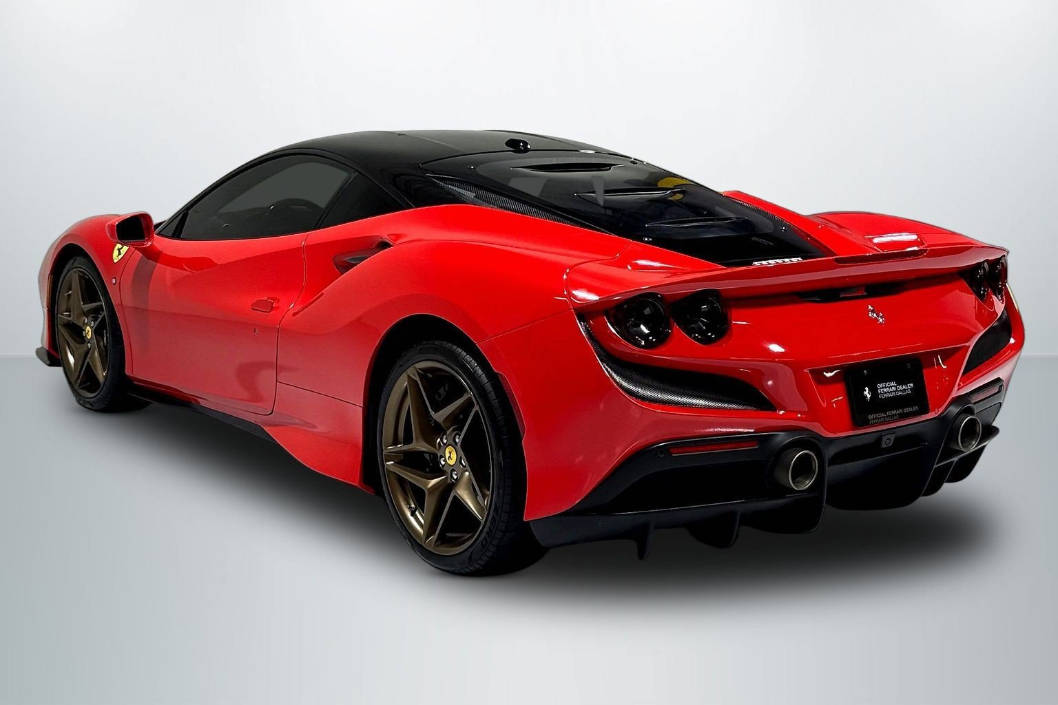 Used 2020 Ferrari F8 Tributo RWD image 5