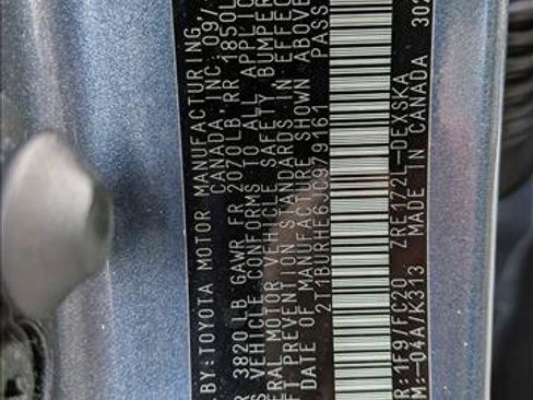 Used 2018 Toyota Corolla SE FWD image 15