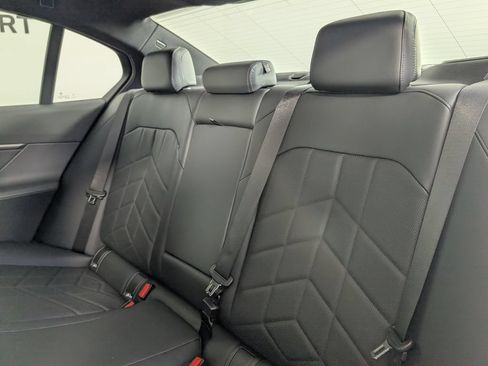 New 2027 BMW 550e xDrive AWD/4WD image 15