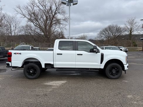 Used 2024 Ford F250 XL w/ STX Appearance Package image 8