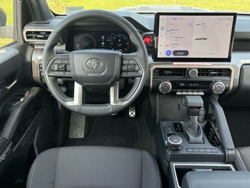 Used 2026 Toyota Tacoma TRD Sport image 10